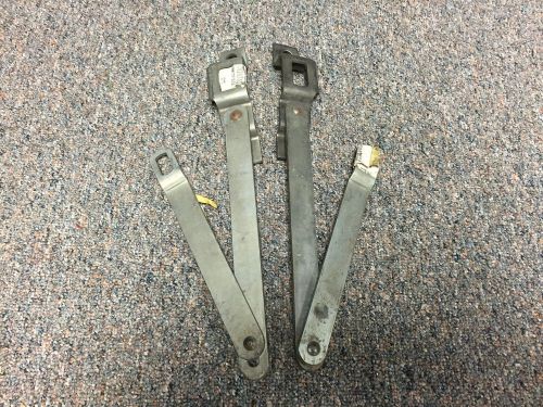 Nos 67-72 chevrolet gmc c/k blazer tailgate hinges gm 3924246 3924245