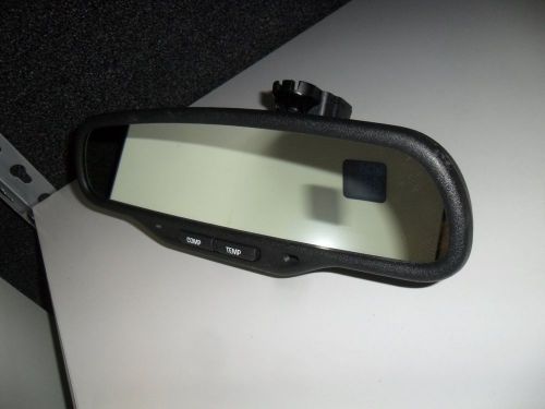 Rear view mirror ssr envoy raineer  escalade silverado h2 yukon torrent