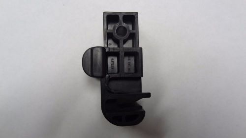 Bennington marine pontoon bimini top latch strut quick release clip 002957