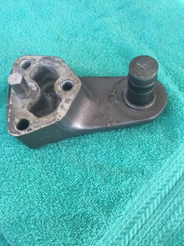 Volvo penta sx transom shield lower pivot bracket 3852596