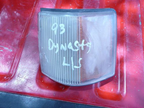 88 89 90 91 92 93 dynasty left/driver's  side parklamp used