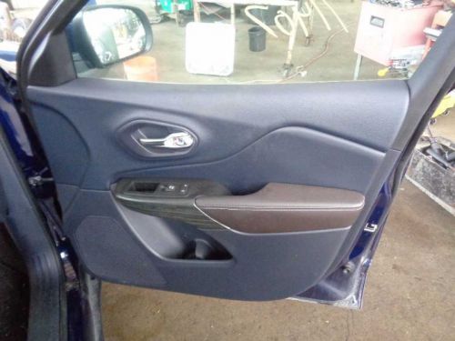 Cherokee  2015 door trim panel, front 392791