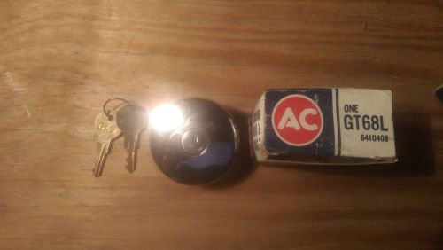 Acdelco gt-68l vented locking with 2 keys gas cap