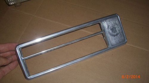 1970 front fender side marker cornering light fixture bezel trim -vg condition *