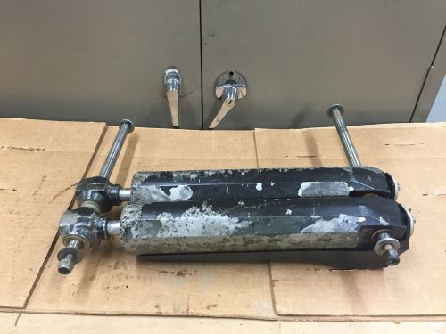 Omc cobra hydraulic power trim tilt cylinder  rams with pins