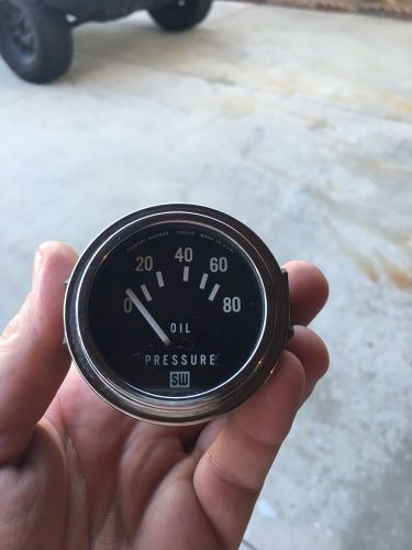Great older stewart warner oil pressure gauge