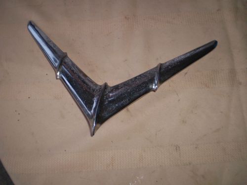 1955 pontiac hood bird