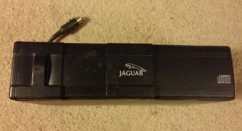 Jaguar compact disc auto changer w/ magazine xj6, xjr, vdp 95 96 97 - lxf4160ba