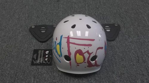 Watersports helmet 2010 liquid force flash with ear flaps small