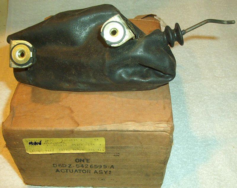 1976 ford granada lr door lock actuator nos