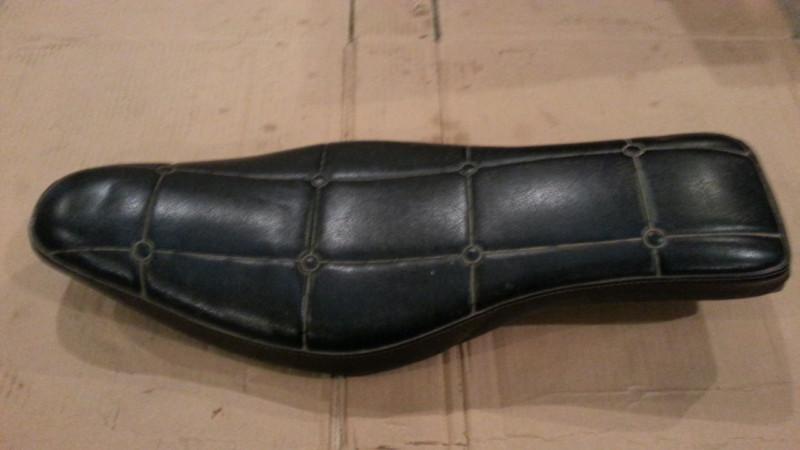 iron 883 saddlemen seat