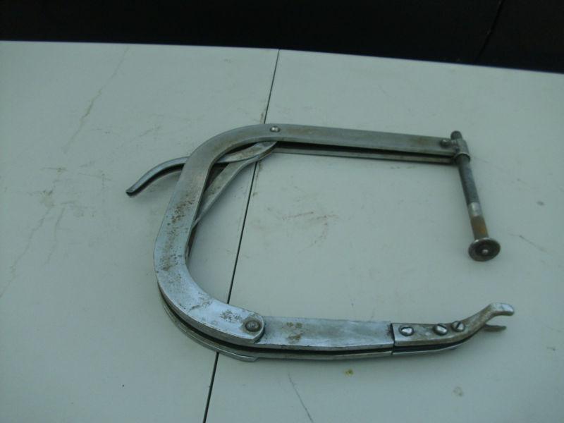  valve spring compressor (no identification)