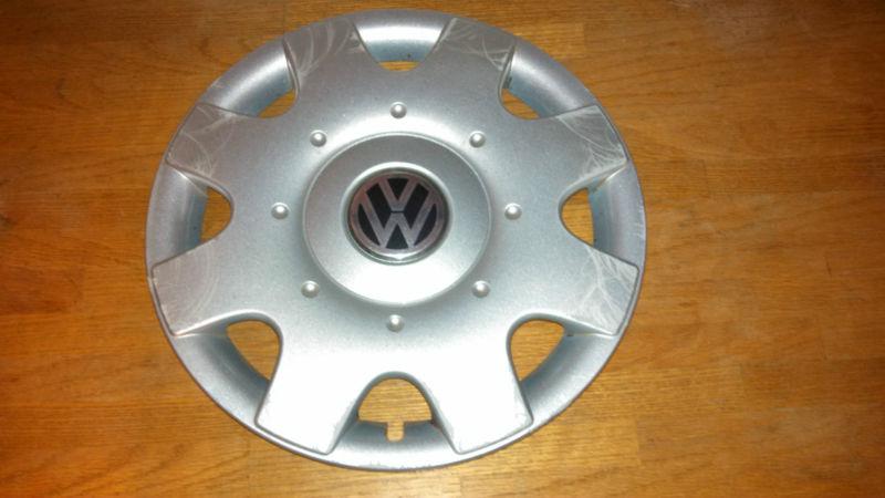 16" volkswagen jetta/beetle oem hubcap