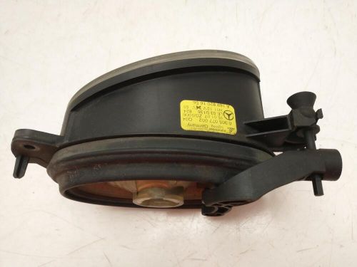 E class w211 series right front fog lamp light a1698201656 mercedes 02-10