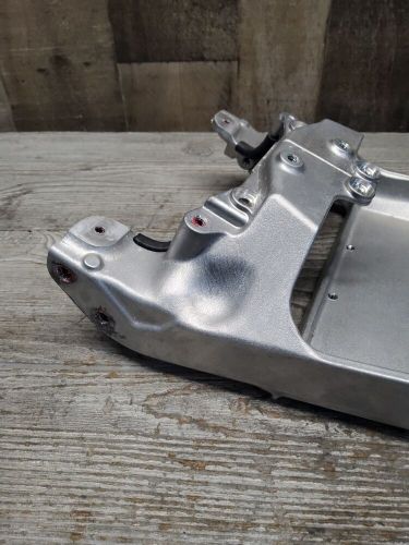 2021 21 21-24 Kawasaki Ninja ZX-10R ZX10 Rear Back Center Subframe Sub Frame, US $164.99, image 8