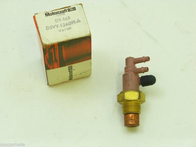 New old stock 1975-77 mercury lincoln cougar distributor vacuum control valve