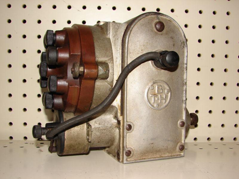 Vintage bth aircraft magneto model # av8 s  
