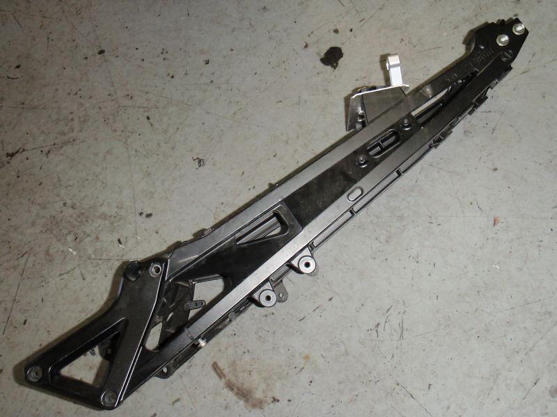 04-05 suzuki gsxr600 gsxr 600 x rear sub frame subframe tail section