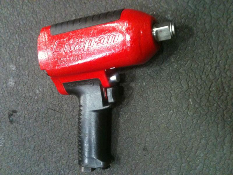 Snap on tool mg1200 3/4 air pneumatic impact wrench socket ratchet gun red black