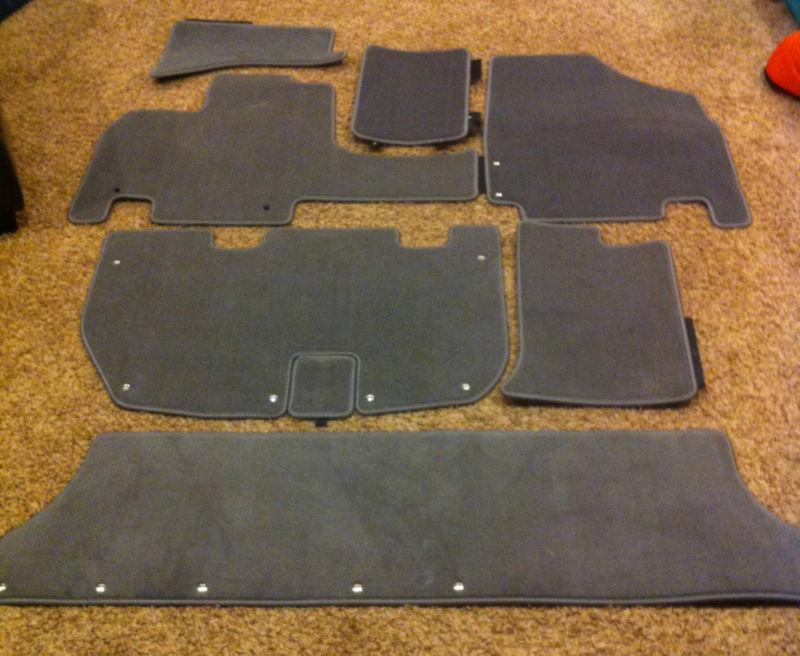 Find COMPLETE SET OF 2008 HONDA ODYSSEY FACTORY INTERIOR FLOOR MATS in