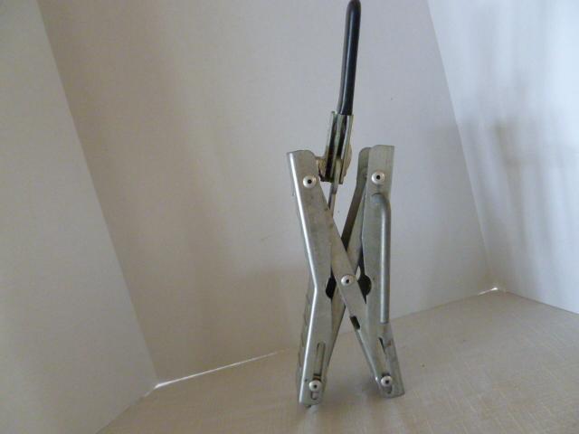 Wheel chock for trailer or rv