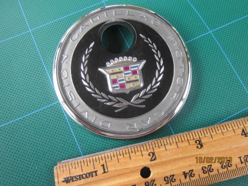 1994 - 1999 cadillac deville seville eldorado trunk lock cover emblem badge logo