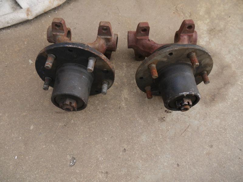 Find 1 PAIR CHEVY 5 HOLE HUB & SPINDLES, WITH BEARINGS in Miami