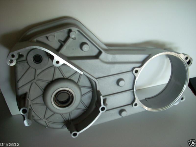Harley- david. inner primary chain housing w/bearing.# 60677-01c. oem . 01'-05' 