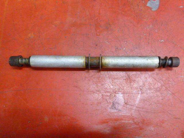 Skidoo renegade rev 2005 05 600 ho sdi oem sc10-3 rear shock mount assembly mxz?