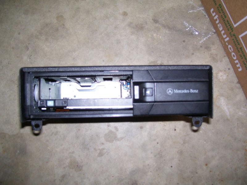  mercedes c, cl, clk ,e, slk, sl, & s class 6 disc cd changer mc3198
