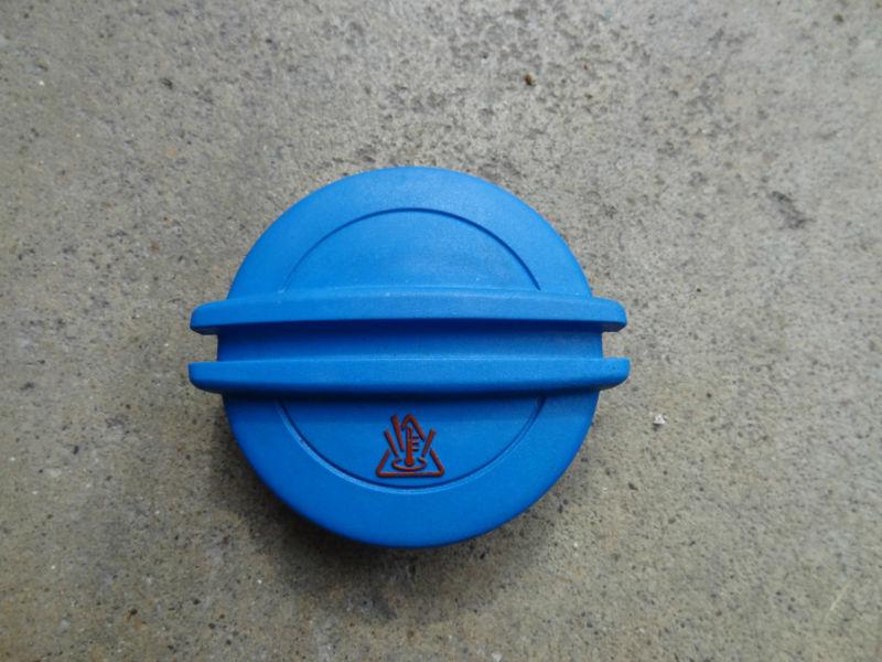Sell VW Volkswagen AUDI Coolant Expansion Tank Cap 3B0121321 in