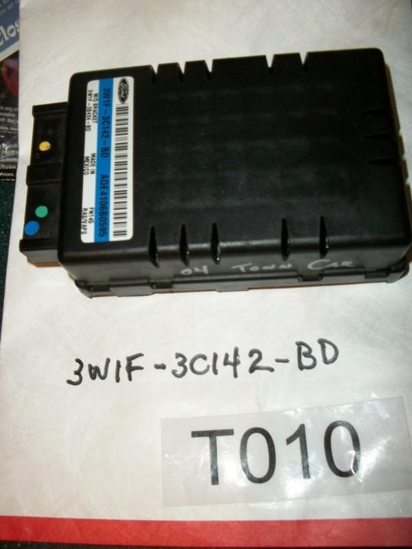 2003 2004 2005 lincoln town car suspension control module # 3w1f-3c142-bd  #t010