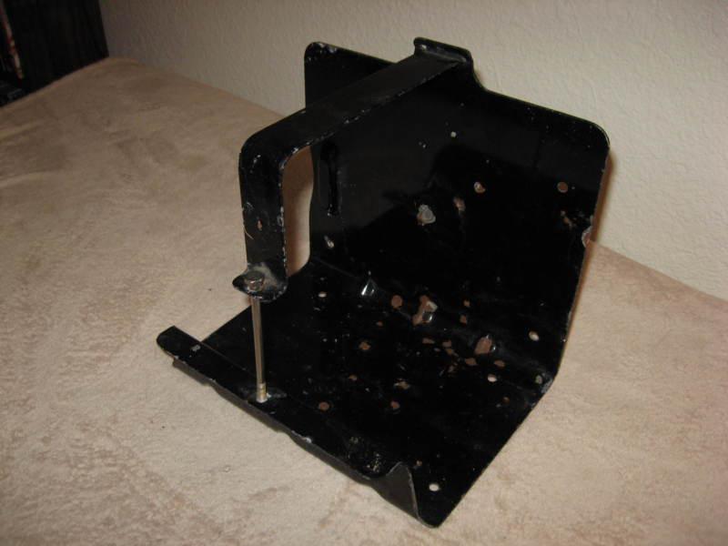 6e5-21734-01-33 oil tank holder  yamaha outboard