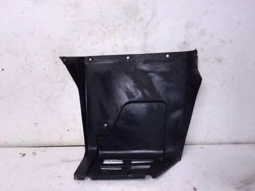 Yamaha big bear 400 left foot well plastic fender peg