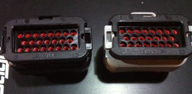 Electromotive tec3 black & grey main connectors w/50 17 amp. terminals tec 3