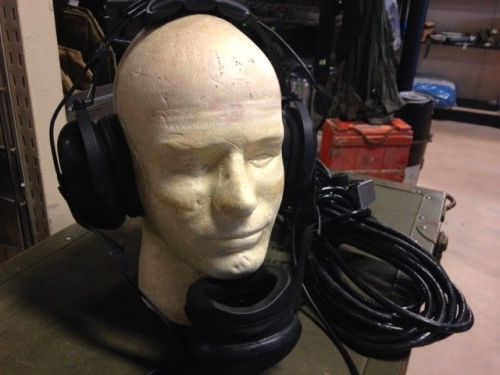 Astrocom 10256-b pilot's high altitude headset and covered microphone
