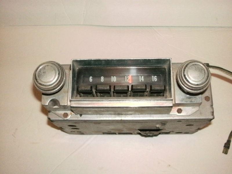 Oem 1967-68 impala am radio w/speaker 68 biscayne caprice bel chevy 1968 67 