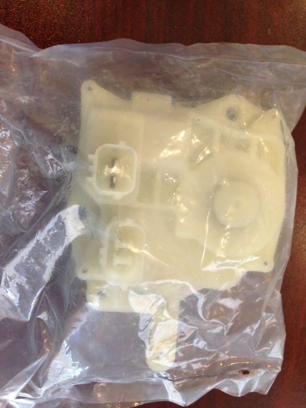 Sell NEW Honda Civic Accord Acura CL TL door lock actuator front RH