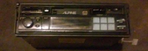 Alpine 7292 am fm pull out stereo cassette player