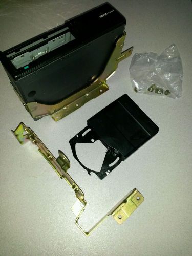 Bmw 6 disc cd changer [complete] from '97 528i e39 w/mounting brackets &amp; bolts