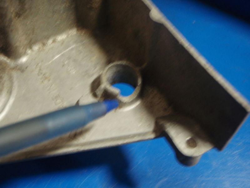 SUZUKI RV 125 LEFT SIDE COVER ENGINE SIDE SEE PICS / ADD FOR DETAILS, US $25.00, image 3