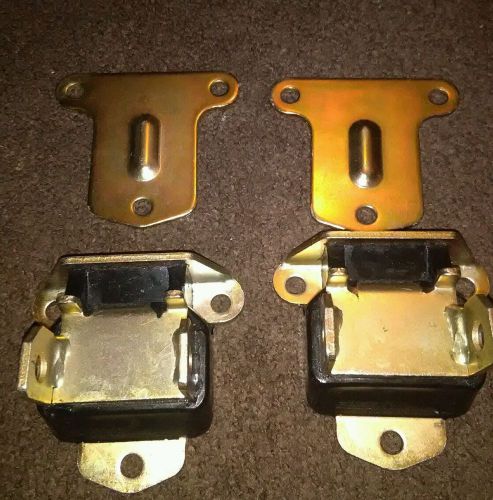 Chevy small black poly motor mounts