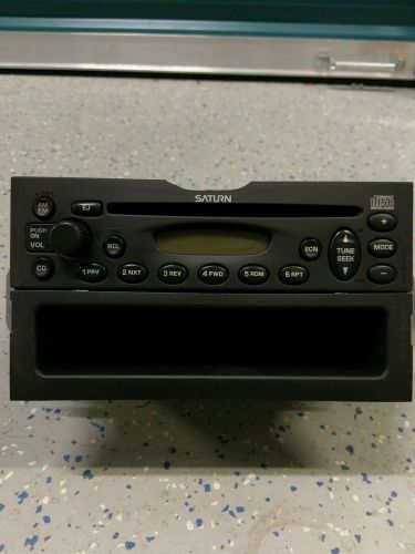 2001-2003 saturn l300 ion radio cd player 21025330 tested working clean free s&amp;h