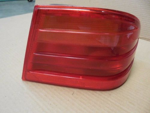 Mercedes e-class e320 e430 right taillight 98-99 tl31 2108204664