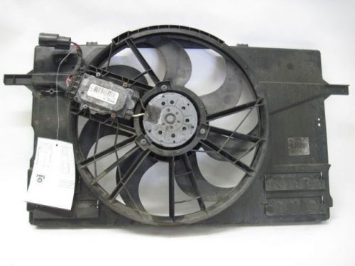 Radiator fan assembly c30 v40 v70 2004 04 05 06 07 08 pa66-gf15-m25 779527