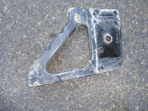 2001-2007 chevy gmc cadillac battery tray suport used gm # 10399558