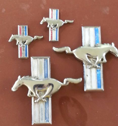 Vintage ford mustang full set of 4  fender plus chrome logo emblem signature pcs