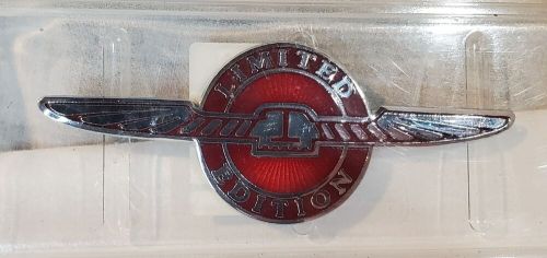 1997 FORD THUNDERBIRD LIMITED EDITION RED FENDER EMBLEM OEM 4'', US $34.99, image 2