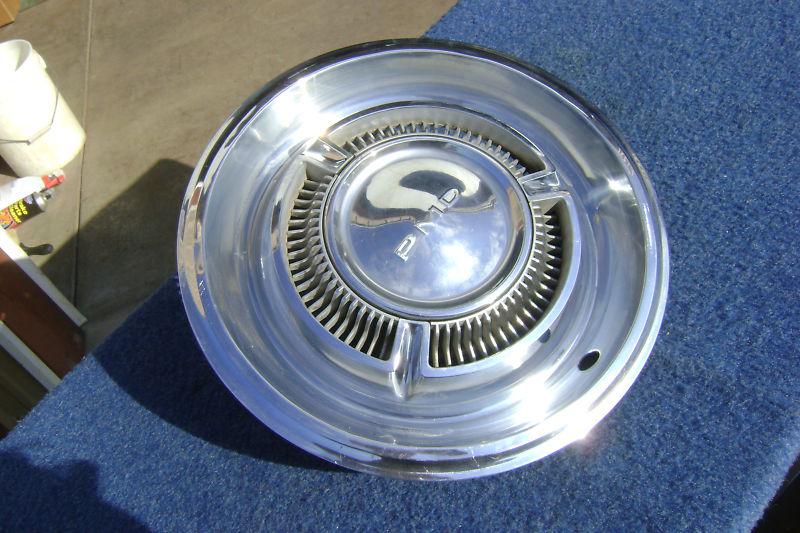 1969 69 pontiac bonneville hubcap nice used