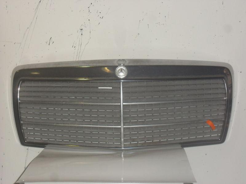 1984 -1993 -190 e mercede benz grill